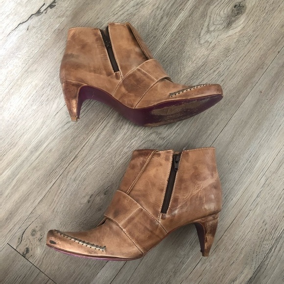 Goka Handmade Specialty Cobbled Leather Bootie - Picture 8 of 8